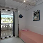 Bella Vista באטסי