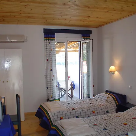 Aparthotel Bella Vista Batsi (Andros)